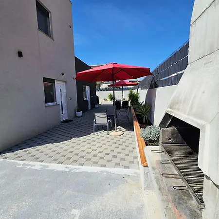 Anamarija Apartman *